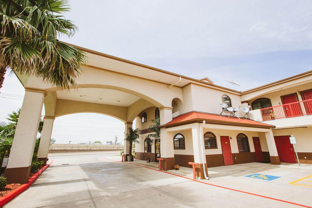 Palace Inn - Baytown I-10 Extérieur photo