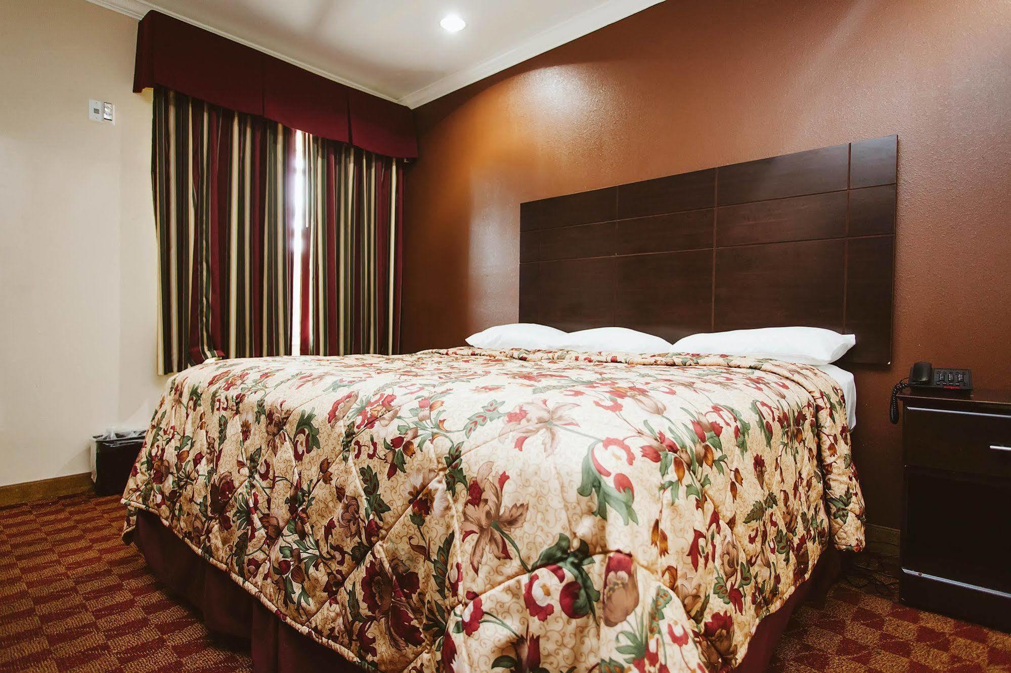Palace Inn - Baytown I-10 Extérieur photo
